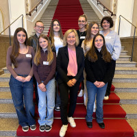 Doris Rauscher, MdL lädt ein zum Mädchenparlament